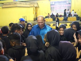 Plt Bupati Langkat, Syah Afandin bersama atlet pencak silat Langkat
