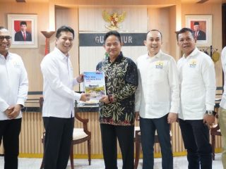 Ketua Umum Kadin Sumatera Utara Firsal Dida Mutyara, bersama pengurus beraudiensi dengan PJ. Gubernur Provinsi Sumatera Utara Hassanudin.