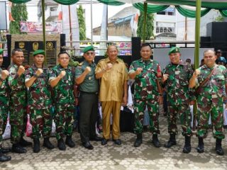 Plt Bupati Langkat, Syah Afandin membuka Kejuaraan Catur Santai & Turnamen Dam Batu Ceria se-Kabupaten Langkat 2023 di Kantor Koramil 07/Stabat, Senin (23/10/2023).