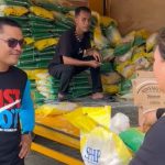 Anggota Komisi 3 DPRD Medan, Mulya Syahputra Nasution saat meninjau Pasar Murah Keliling PUD Pasar Kota Medan
