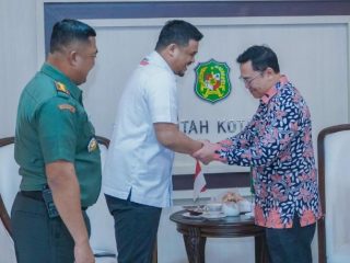 Walikota Medan, Bobby Nasution saat menerima perwakilan Kemenkes di Balai Kota Medan, Rabu (25/10/2023)