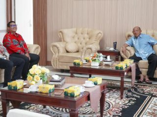 Syah Afandin saat menerima kunjungan Kalapas dan Karutan