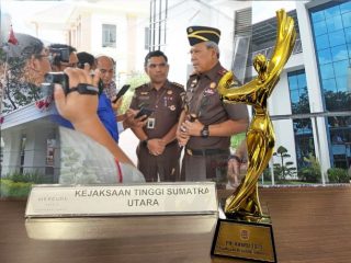 Kejaksaan Tinggi Sumatera Utara melalui Seksi Penerangan Hukum (Penkum) pada bidang Intelijen meraih prestasi Juara 3 dalam Pelayanan Informasi Publik (PIP) terbaik se-Indonesia. Sementara Juara I diraih Kejati Jatim dan Juara 2 diraih Kejati Jambi.
