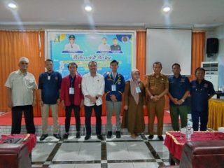 Plt Bupati Langkat, Syah Afandin diwakilkan Kepala Dinas Komunikasi dan Informatika, Syahmadi menghadiri sosialisasi dan pelatihan jurnalistik PWI Kabupaten Langkat bertempat di Hotel Grand Stabat, Senin 13 November 2023.