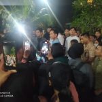 Calon Wakil Presiden Gibran Rakabuming Raka saat nongkrong bareng dengan kaum millenial Kota Medan di Seis Cafe, Sabtu malam (18/11/2023)