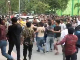 Rektor Universitas Islam Negeri Sumatera Utara (UINSU) Prof Nurhayati memberlakukan perkuliahan secara online atau daring (dalam jaringan). Kebijakan ini diambil usai peristiwa penyerangan yang diduga dilakukan mahasiswa HKBP Nommensen.