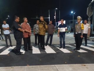 Kepala Dinas Sumber Daya Air Bina Marga dan Bina (SDABMBK) Kota Medan, Topan Ginting menegaskan intersection Jalan Sudirman mulai dibuka Sabtu (16/12/2023) terhitung Pukul 00:00 nanti. Para pengendara yang melintas di kawasan itu dengan kecepatan 15KM/jam.