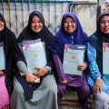 Rona bahagia terpancar dari wajah warga Kota Medan, khususnya yang tinggal di Kecamatan Medan Tembung setelah menerima sertifikat tanah yang diserahkan Menteri Agraria dan Tata Ruang/Kepala Badan Pertanahan Nasional (ATR/BPN) Hadi Tjahjanto bersama Wali Kota Medan Bobby Nasution di Jalan Bersama, Gang Sahabat, Kelurahan Bantan, Kecamatan Medan Tembung, Senin (18/12/2023).