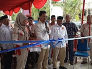 Peresmian Sekretariat DPC dan Sekretariat Tim Kampanye Daerah (TKD) Partai Gerindra Kabupaten Padanglawas (Palas), Rabu 27 Desember 2023.