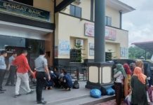Kantor Imigrasi Dumai mengirimkan 17 pengungsi etnis Rohingya ke Rumah Detensi Imigrasi Kantor Wilayah Kemenkumham Provinsi Riau di Pekanbaru, Selasa (9/1/2024) kemarin.