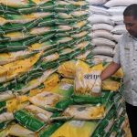 Perum Bulog Kanwil Sumatera Utara (Sumut) menyiapkan stok beras sekitar 33 ribu ton untuk bantuan pangan periode Januari-Maret 2024 di wilayahnya.