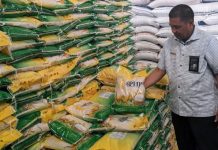 Perum Bulog Kanwil Sumatera Utara (Sumut) menyiapkan stok beras sekitar 33 ribu ton untuk bantuan pangan periode Januari-Maret 2024 di wilayahnya.