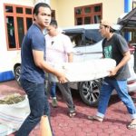 Anggota Koramil 01/PNR menggagalkan penyelundupan 75 kilogram ganja ke wilayah Sumatera Utara. Ganja kering itu dibawa seorang pria menggunakan mobil pribadi.