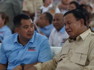 Prabowo Subianto dan Ade Jona Prasetyo