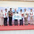 Ketua Kadin Sumut Firsal Ferial Mutyara menyerahkan donasi ke Palestina melalui Pemko Medan di di perguruan Islam Al Amjad. Ikut menyerahkan donasi ini Ketua HIPMI Sumut Ade Jona Prasetyo karena kegiatan ini bentuk kolaborasi Kadin Sumut, HIPMI Sumut serta Pemko Medan.