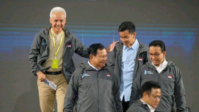 Ketua Tim Kamoanye Daerah (TKD) Prabowo - Gibran Sumut, Ade Jona Prasetyo terus mengimbau kepada seluruh relawan dan pendukung calon presiden nomor urut 02 untuk terus mengedepankan sikap politik riang dan gembira.
