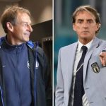 Juergen Klinsmann (kiri) vs Roberto Mancini (kanan)