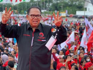 Pasangan Calon Presiden dan Wakil Presiden, Ganjar Pranowo, Mahfud MD berkomitmen melakukan langkah kongkrit yaitu, memberikan pemutihan kredit macet untuk kaum petani dan nelayan.