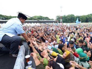 Ketua Tim Kampanye Daerah (TKD) Prabowo - Gibran Sumut, Ade Jona Prasetyo menegaskan, dedikasi Prabowo Subianto kepada rakyat tak perlu diragukan.