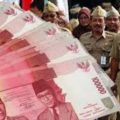 Pemerintah resmi menaikkan gaji Pegawai Negeri Sipil (PNS) dari golongan I sampai IV pada Jumat (26/1/2024).