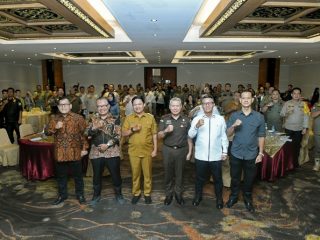 Penjabat (Pj) Gubernur Sumatera Utara (Sumut) Hassanudin mengajak seluruh stakeholder dan peserta Pemilihan Umum (Pemilu) tahun 2024, untuk bersama-sama menjaga suasana kondusif selama masa tenang. Sehingga tercipta Pemilu yang bersih, adil, dan demokratis.