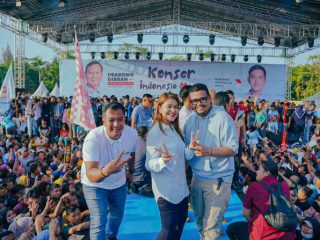 Bobby Nasution dan Kahiyang Ayu