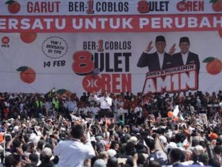 Jutaan manusia penuhi Jakarta Internasional Stadium guna menghadiri kumpul akbar pasangan calon presiden - wakil presiden nomor urut 01, Anies Baswedan - Muhaimin Iskandar, Sabtu (10/2/2024).