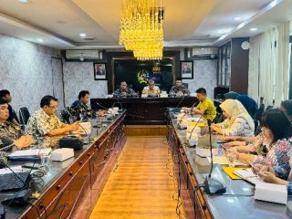 Walikota Medan, Bobby Nasution diwakili Asisten Pemerintah dan Sosial Setdako Medan, M Sofyan mengungkapkan, penerapan dan pencapaian Standar Pelayanan Minimal (SPM) di lingkungan Pemko Medan merupakan bentuk komitmen pemerintah daerah melaksanakan pelayanan ke masyarakat.