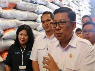 Badan Pangan Nasional (Bapanas) mengintensifkan upaya untuk memperkuat ketersediaan pangan menjelang Hari Besar Keagamaan Nasional (HBKN) Ramadhan dan Idul Fitri 1445 Hijriah demi memenuhi kebutuhan masyarakat pada periode tersebut.