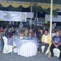 Leriadi (dua dari kanan) dan Ketua Komisi II DPR saat bertemu masyarakat di Binjai, belum lama ini.(HO/kaldera)