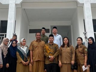 Dinas Kesehatan Kabupaten Serdang Bedagai, Sumatera Utara melakukan kunjungan ke Pondok Pesantren Tahfidz Al Qur'an Abdullah Al Busyroni di Jl. Pelintahan (Bedagai), Desa Sei Rampah, Selasa (20/2/2024).