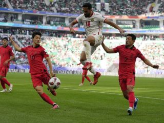 Korsel dan Yordania akan kembali bertemu di Semifinal Piala Asia. Dalam pertemuan di fase grup, kedua tim bermain imbang 2-2.(bola/kaldera)