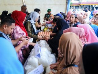 Antisipasi Kenaikan Harga Bahan Pokok Jelang Hari Besar Keagamaan, Pemko Gelar Pasar Murah di 151 Titik
