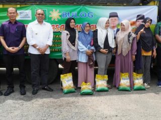 Kepala Dinas Perindustrian dan Perdagangan Kabupaten Langkat, Ikhsan Aprija menegaskan informasi yang mengatakan Pj Bupati Langkat meraup keuntungan ratusan juta rupiah dari kegiatan pasar murah adalah hoaks.