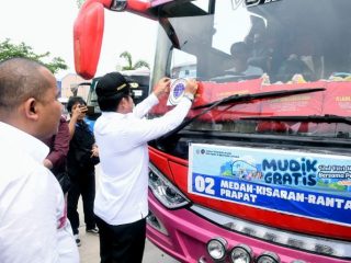 Pj Gubsu Lepas 2.500 Pemudik Pulang Kampung
