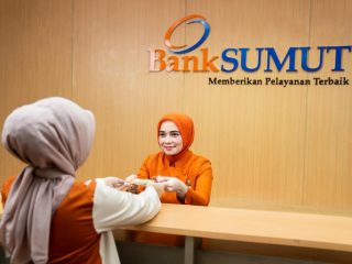 Bank Sumut meningkatkan persediaan uang tunai dalam rangka memenuhi kebutuhan masyarakat menjelang libur Idul fitri 1445 H. Adapun persediaan uang tunai yang disiapkan Bank Sumut mencapai Rp. 3,5 triliun.(HO/kaldera)