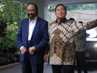 Ketua Umum Partai Nasional Demokrat (NasDem) Surya Paloh memastikan siap mendukung pemerintahan di bawah Presiden Prabowo Subianto dan Gibran Rakabuming Raka.