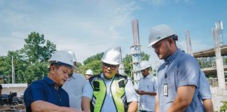 Walikota Medan, Bobby Nasution diwakili Pj Sekda Kota Medan, Topan Ginting meninjau proyek pembangunan Gedung Kolaborasi UMKM Square di Jalan Dr. Mansyur, kemarin.