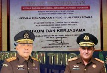 Kepala Kejaksaan Tinggi Sumatera Utara (Kajati Sumut) Idianto, Rabu malam tadi (26/6/2024) menerima penghargaan dari Kepala Badan Narkotika Nasional (BNN) RI Komjen Pol Marthinus Hukom.