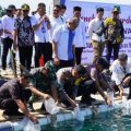Pj Bupati Langkat, M Faisal Hasrimy meresmikan Klaster Budidaya Udang Vaname Intensif di Dusun Pasar Rawa, Kecamatan Gebang, Kabupaten Langkat, kemarin.