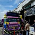 Walikota Medan, Bobby Nasution menegur keras Kadis Perhubungan (Kadishub) Kota Medan, Iswar Lubis terkait masih beroperasinya loket bus di kawasanJalan Djamin Ginting atau seputaran Simpang Pos, Medan.