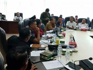 Anggota Komisi 4 DPRD Medan menggelar Rapat Dengar Pendapat (RDP) terkait parkir berlangganan dengan mengundang sejumlah pihak terkait di Ruang Rapat Komisi 4 DPRD Medan, kemarin.
