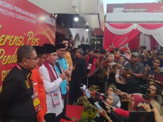 Calon Gubernur dan Wakil Gubernur Sumatera Utara, Edy Rahmayadi - Hasan Basri Sagala optimis memenangkan kontestasi Pilgubsu 2024. Dirinya pun siap melanjutkan program yang telah dilaksanakan bila terpilih kembali lima tahun mendatang.