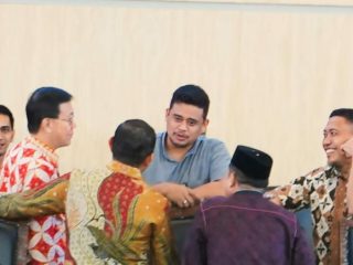 Walikota Medan, Bobby Nasution bersama pimpinan DPRD Medan
