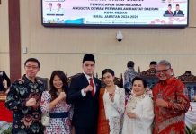 Reinhart Jeremy Aninditha merupakan politisi Partai Soliditas Indonesia yang dilantik menjadi anggota DPRD Medan periode 2024 - 2029, kemarin.