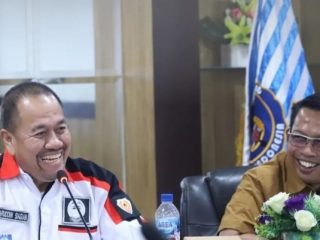 Ketua PDBI Sumut Baharuddin Siagian (kiri) dan Wakil Ketua PDBI Apri Sugiarto.(HO/kaldera)