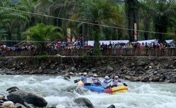 Tim Arung Jeram Putra Sumut berlaga di PON XXI 2024. Sumut sementara mengoleksi delapan medali dari cabor yang dipertandingkan di Aceh Tenggara, Aceh ini.(HO FAJI SUMUT/Kaldera)