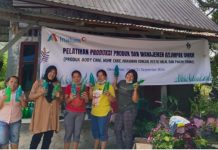 PT Indonesia Asahan Aluminium atau INALUM melalui Program TJSL menggelar pelatihan Produk UMKM di Desa Meat berkolaborasi bersama Perkumpulan Arta Jaya untuk menghasilkan produk-produk UMKM yang unggul dengan pemanfaatan potensi alam yang dimiliki oleh Desa Meat Sendiri.