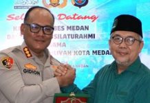 Ketua Pengurus Daerah (PD) Al Washliyah Kota Medan, H. Abdul Hafiz Harahap dan Kapolrestabes Medan, Kombes Pol. Gidion Arif Setiawan