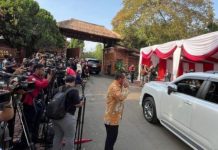 Sejumlah tokoh mulai berdatangan ke kediaman presiden terpilih Prabowo Subianto di Hambalang, Kabupaten Bogor, Jawa Barat, untuk mengikuti pembekalan calon menteri.